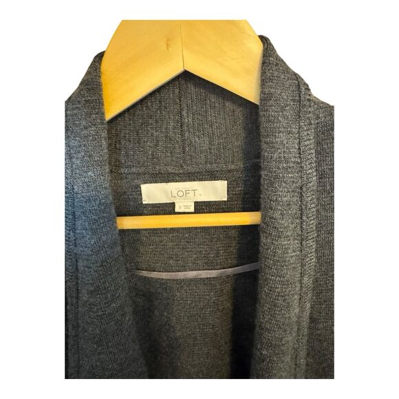 Ann Taylor Loft Women’s Cardigan Gray Open Front Draped Sweater Size Small - Picture 4 of 8